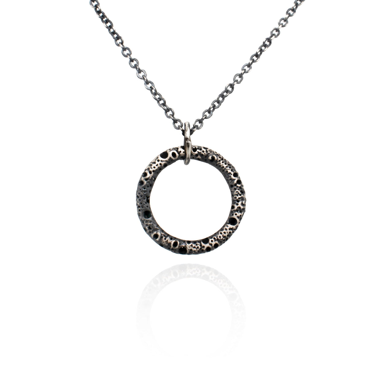 poros petite circle necklace