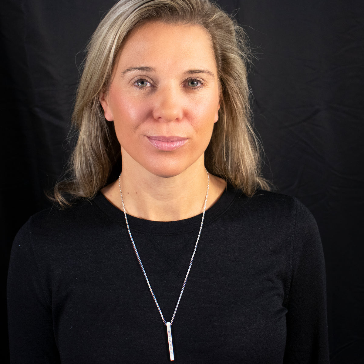 customizable vertical bar necklace