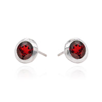 chroma 8mm round bezel stud earrings