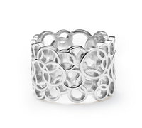solinas wide circle ring