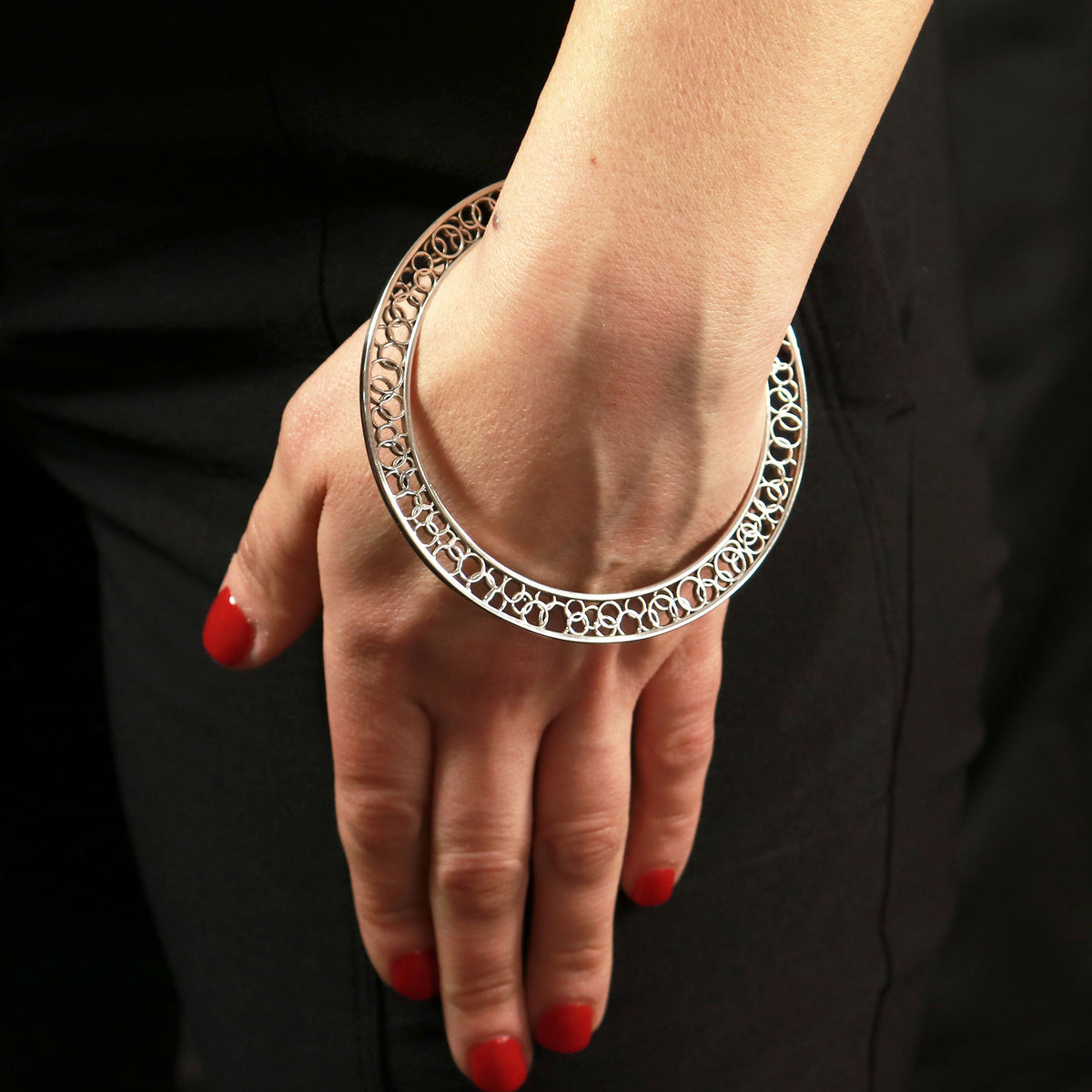 solinas circle bangle bracelet