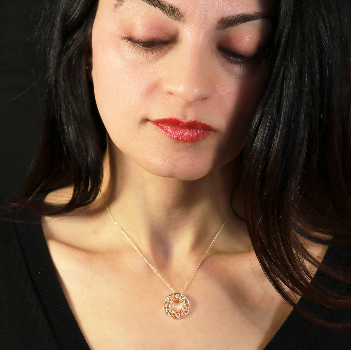 solinas petite circle necklace