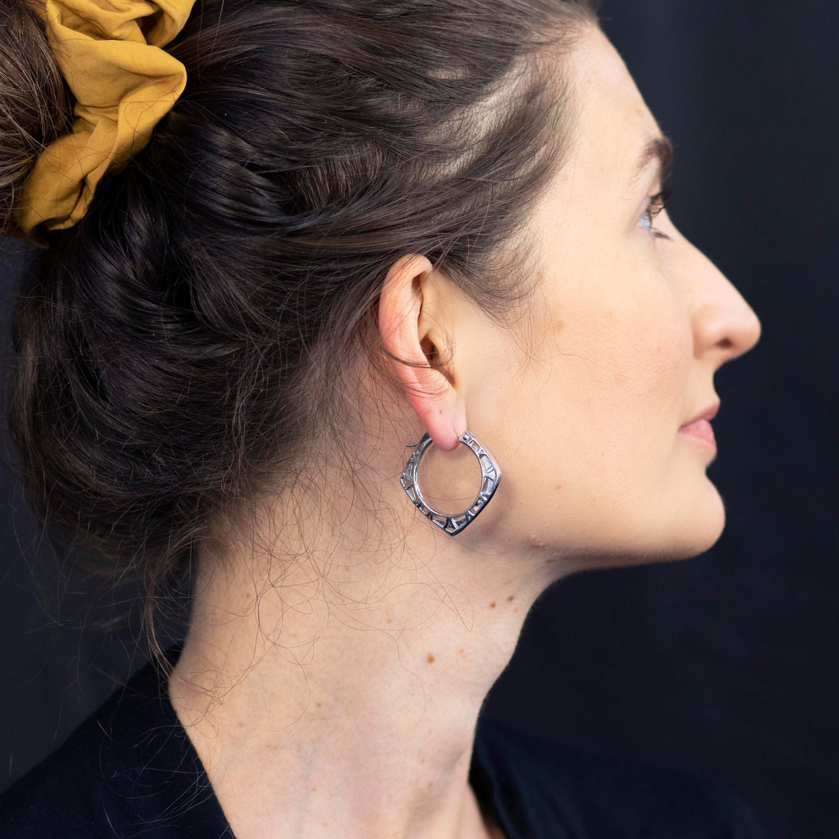 aperta diamond shape hoops large