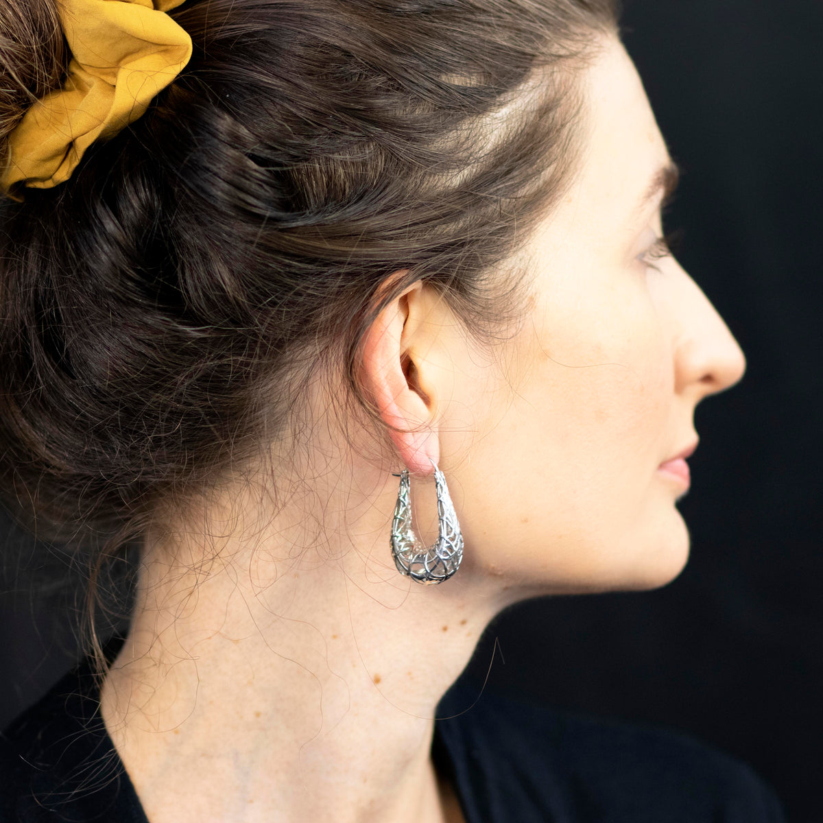 aperta elongated hoops