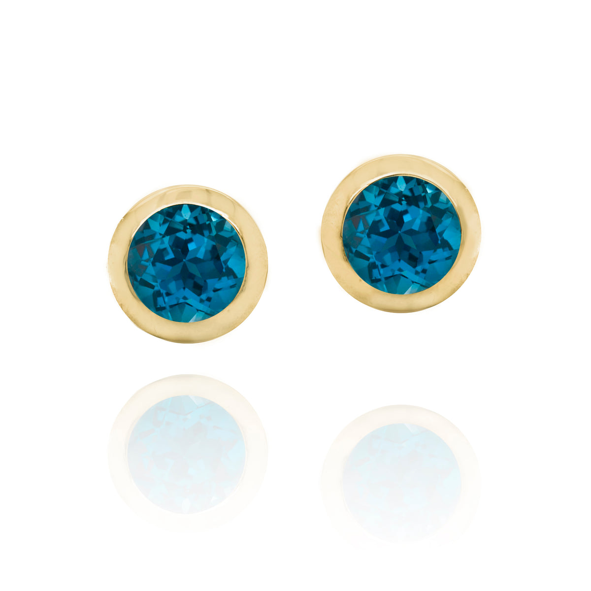 chroma 8mm round bezel stud earrings
