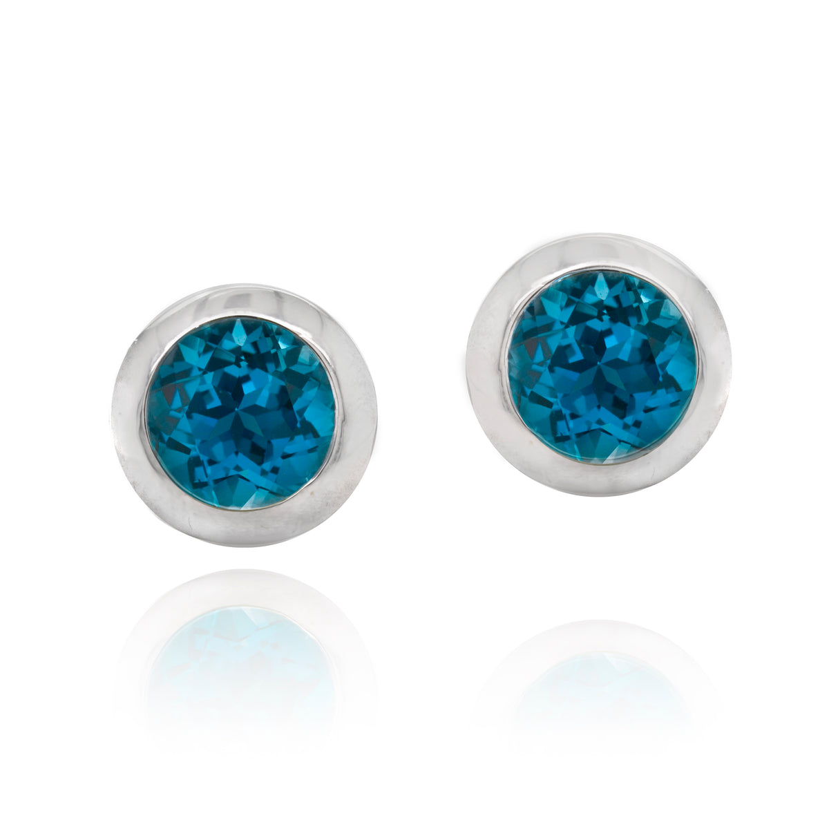 chroma 8mm round bezel stud earrings