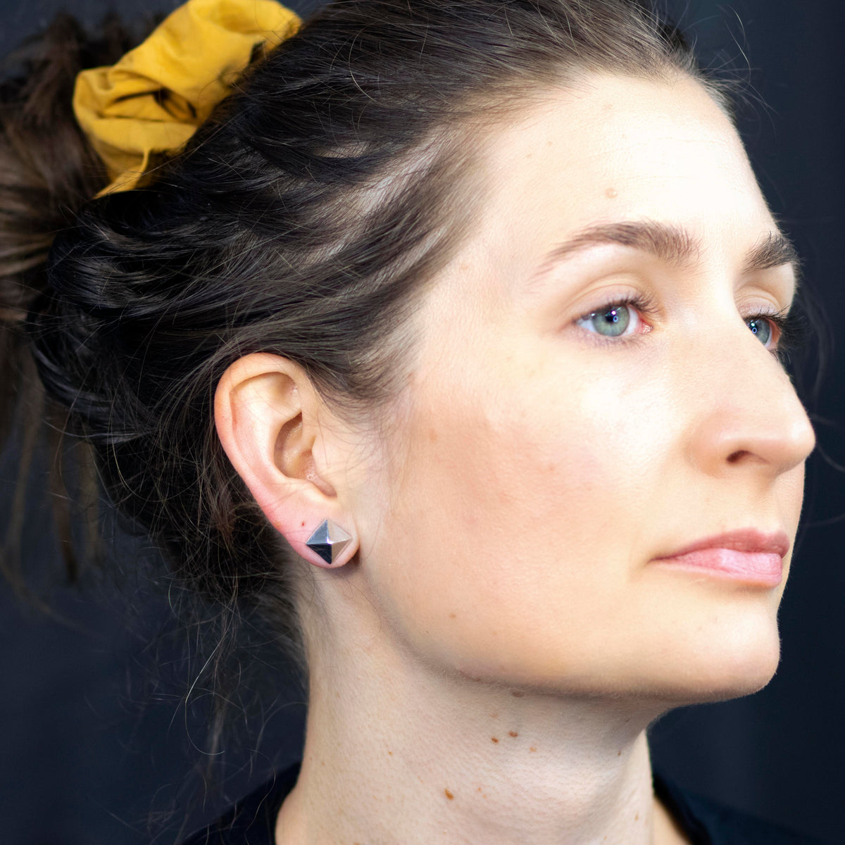 essentia pyramid studs