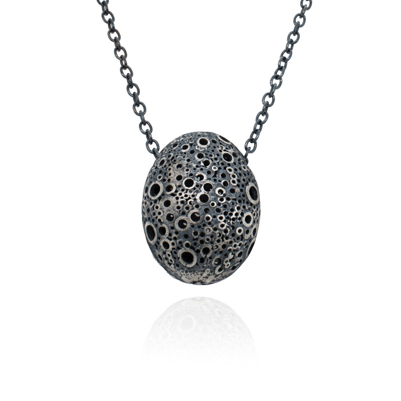 poros large oval necklace