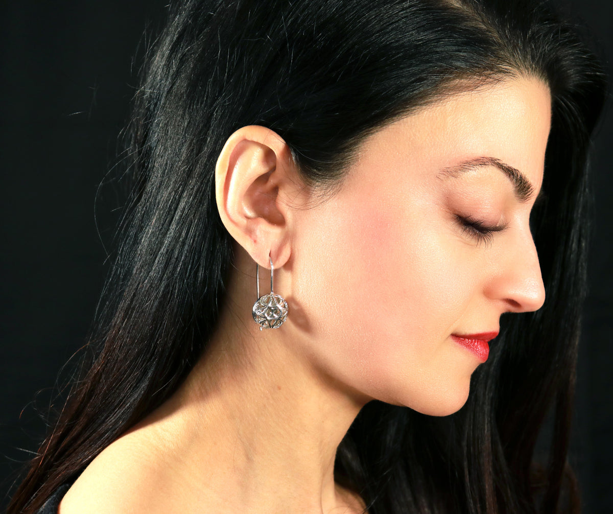 aperta circle dangle earrings