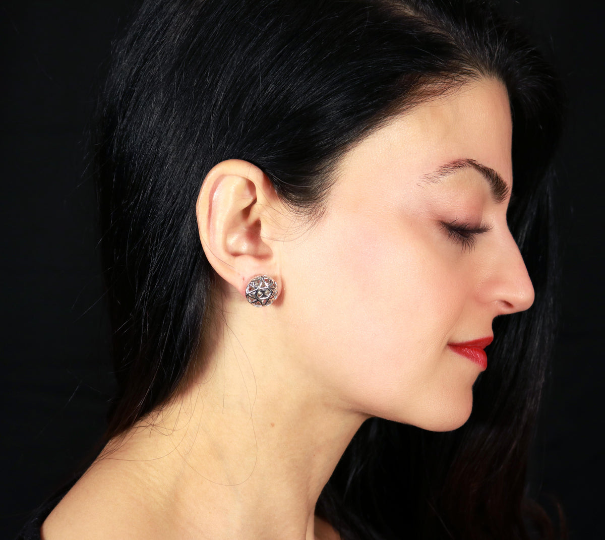 aperta 15mm circle stud earrings
